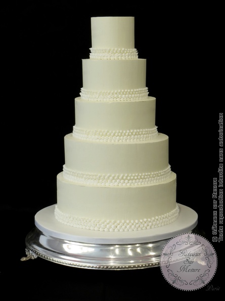 Cake Design - White Wedding Cake - Gâteaux sur Mesure Paris - buttercream, chic, ecole cake design, formation professionnelle, France, gateau personnalisé, gateau sur mesure, gateaux spectaculaires, luxe, Paris, pièce montée, wedding cake