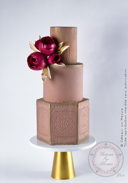 Fleurs en Wafer Paper  Gateaux sur Mesure Paris - Formations Cake Design,  Ateliers pâte à sucre, Wedding Cakes, Gateaux d'Exposition
