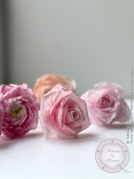 Cake Design - Formation Fleurs en Wafer Paper - Gâteaux sur Mesure Paris - cake design course, cake design training, cakedesign, Ecole de Cake Design de Paris, formation, formation cake design, France, Paris, patisserie, patisserie francaise, rose, wafer paper, waferpaperflowers